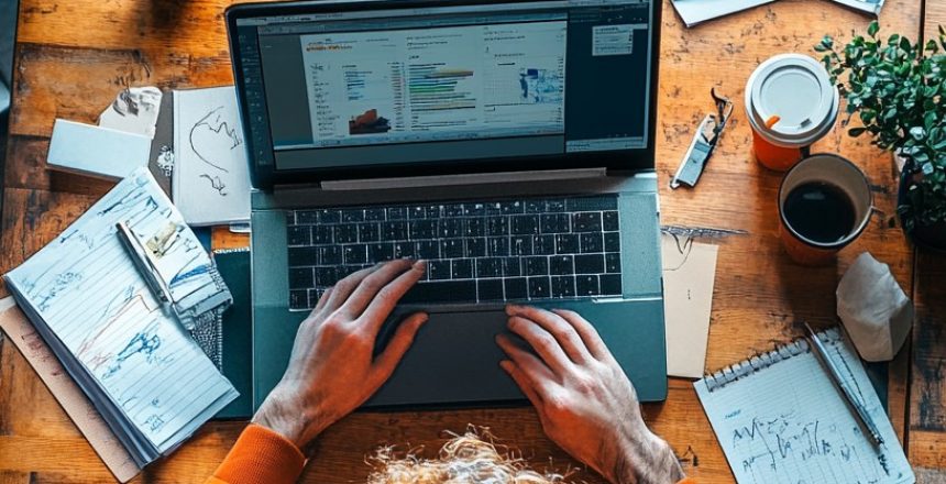focused-freelance-work-stockcake